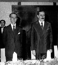 El ex ministro de Economía de la dictadura militar argentina, José Martínez de Hoz, (i) junto al ex dictador Jorge Rafael Videla en imagen de archivo
